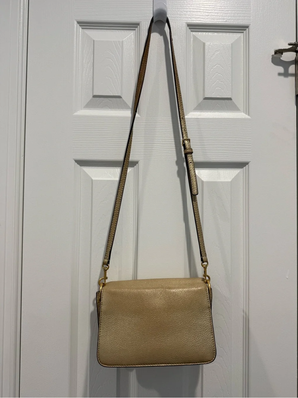 Tory Burch Gold Pebbled Leather Crossbody with Logo - Picture 2 of 3